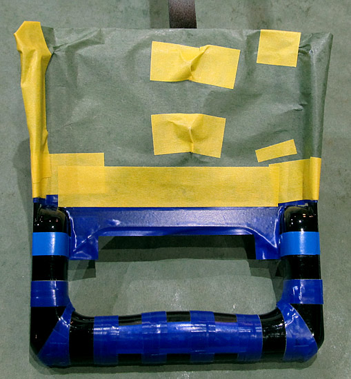 Masked Canopy Handle Grip For Striping