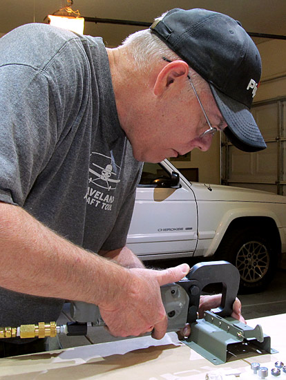 Riveting Aileron Trim System Mount