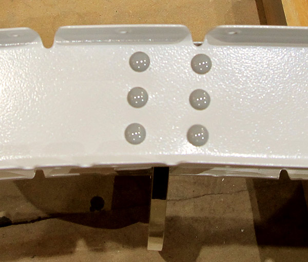 Paint Rivet Heads