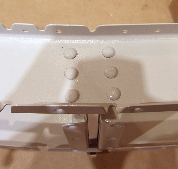 Paint Rivet Heads