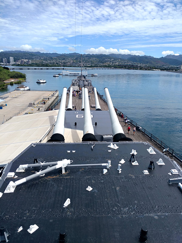 Big Guns Of USS Missouri