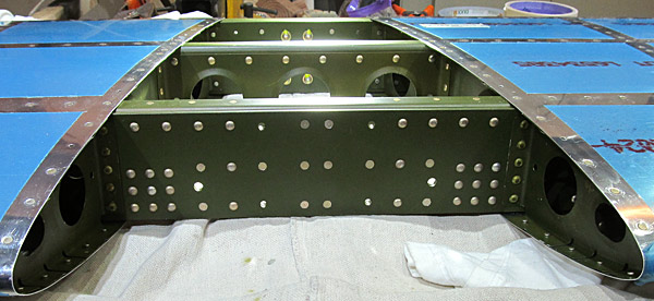 Horizontal Stabilizer Rear Spar Attach To Ribs