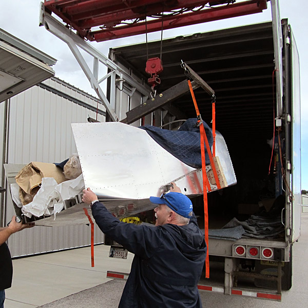 RV14A Quickbuilds Unloading From The Truck